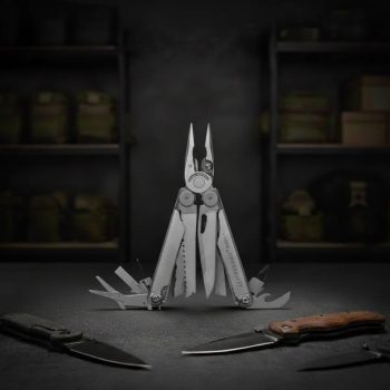 לדרמן וסכינים